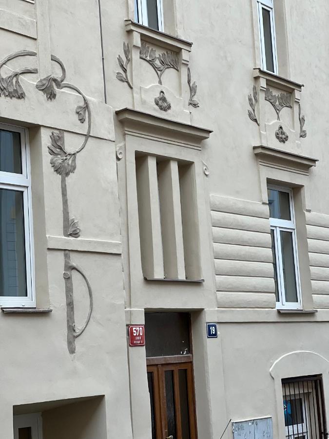 Maria Apartment Liben Prag Exterior foto