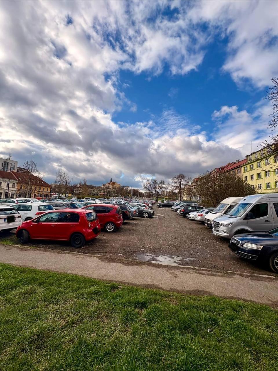 Maria Apartment Liben Prag Exterior foto